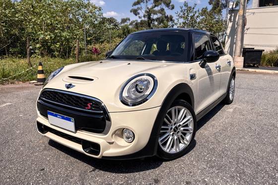 MINI COOPER 2.0 S EXCLUSIVE 16V TURBO GASOLINA 4P AUTOMÁTICO